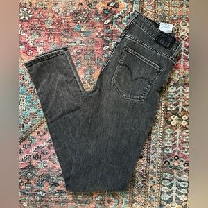Women’s Levi’s Gray Skinny Jeans Size 30